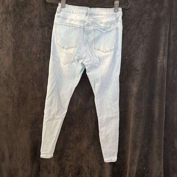 Jeans size small   - Picture 2 of 3